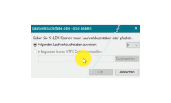 Windows 10 Tutorial - So änderst du Laufwerksbuchstaben und nutzt die Datenträgerverwaltung zum individuellen Konfigurieren von Laufwerken! - Konfigurationsfenster Laufwerksbuchstabe und -pfade ändern Option Folgenden Laufwerksbuchstaben zuweisen 